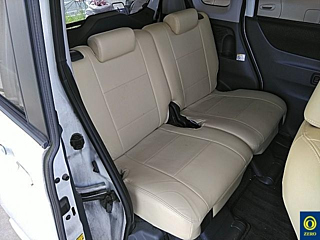 NISSAN ROOX 2012