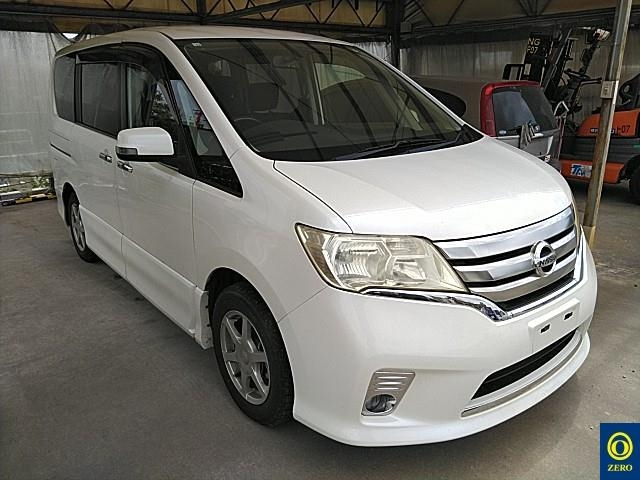 NISSAN SERENA 2010