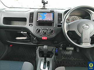 NISSAN AD 2015