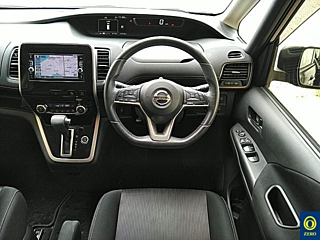 NISSAN SERENA 2017