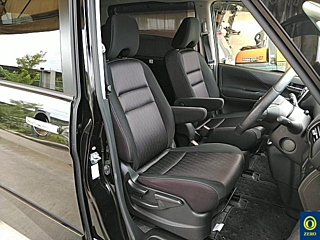 NISSAN SERENA 2017