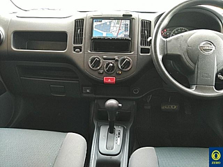 NISSAN AD 2019