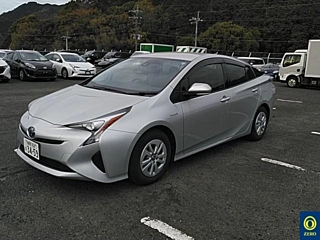 TOYOTA PRIUS 2017
