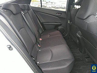 TOYOTA PRIUS 2017