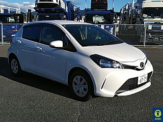 TOYOTA VITZ 2014