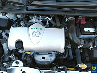 TOYOTA VITZ 2014