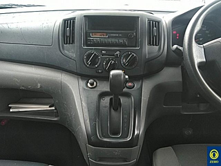 NISSAN NV200 2015