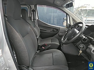 NISSAN NV200 2015