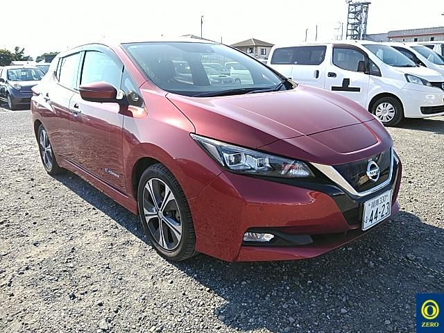 NISSAN LEAF 2017