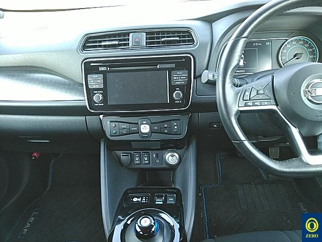 NISSAN LEAF 2017