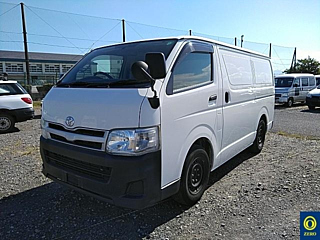 TOYOTA HIACE VAN 2012