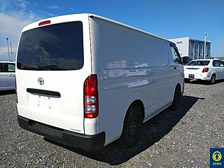 TOYOTA HIACE VAN 2012