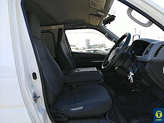 TOYOTA HIACE VAN 2012