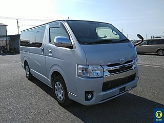 TOYOTA HIACE VAN 2019