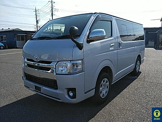 TOYOTA HIACE VAN 2019