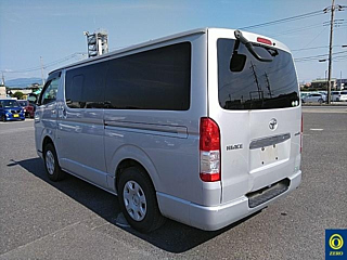 TOYOTA HIACE VAN 2019