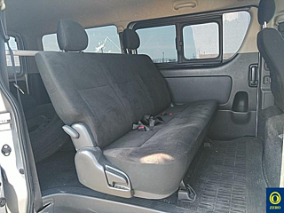 TOYOTA HIACE VAN 2019
