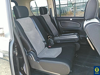 NISSAN SERENA 2012