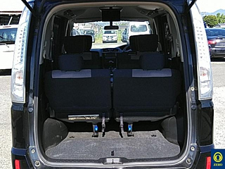 NISSAN SERENA 2012