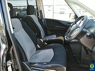 NISSAN SERENA 2012