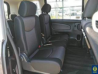 NISSAN SERENA 2011
