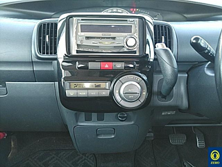 DAIHATSU TANTO 2009
