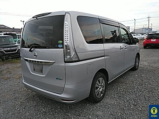 NISSAN SERENA 2013
