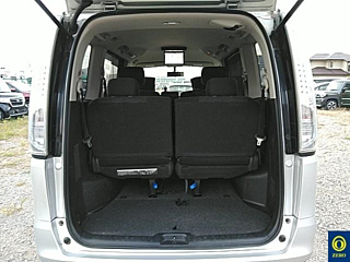 NISSAN SERENA 2013
