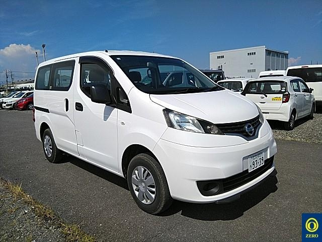 NISSAN NV200 2018