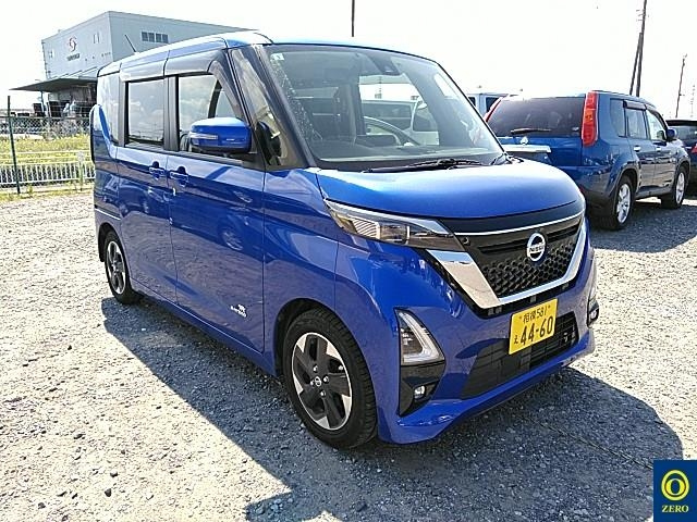 NISSAN ROOX 2021