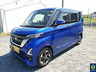 NISSAN ROOX 2021