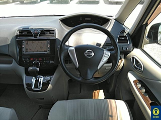 NISSAN SERENA 2011
