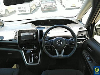 NISSAN SERENA 2017