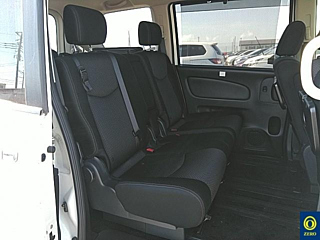 NISSAN SERENA 2013