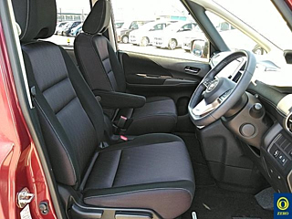 NISSAN SERENA 2018