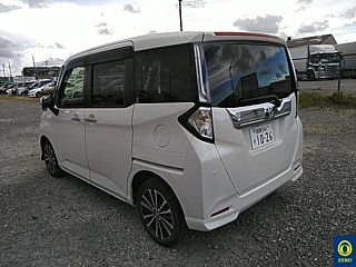 TOYOTA ROOMY 2023