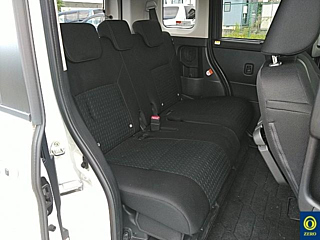 TOYOTA ROOMY 2023