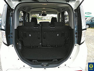 TOYOTA ROOMY 2023