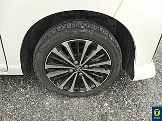 TOYOTA ROOMY 2023