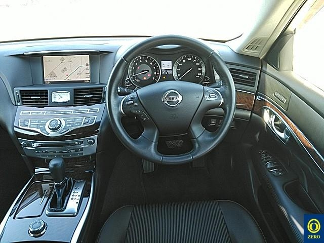 NISSAN FUGA 2009