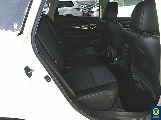 NISSAN FUGA 2009