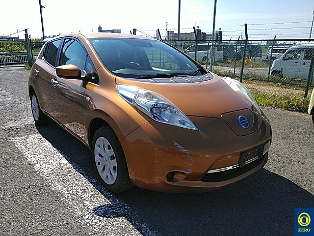 NISSAN LEAF 2016