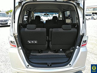 HONDA FREED 2013