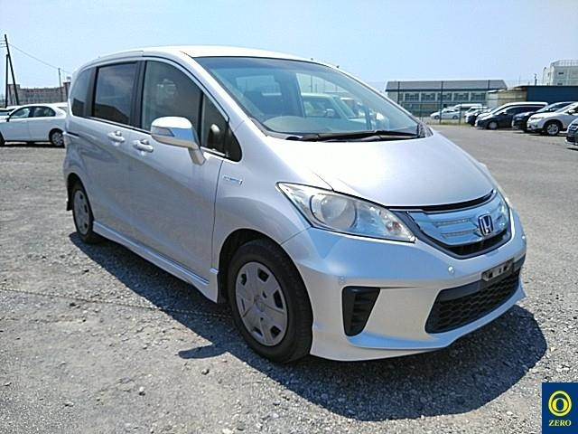 HONDA FREED 2013