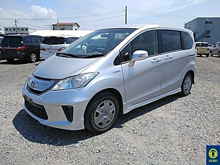 HONDA FREED 2013