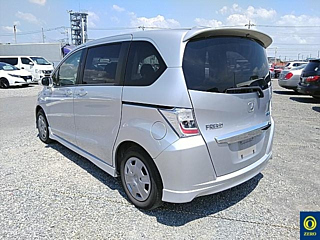HONDA FREED 2013