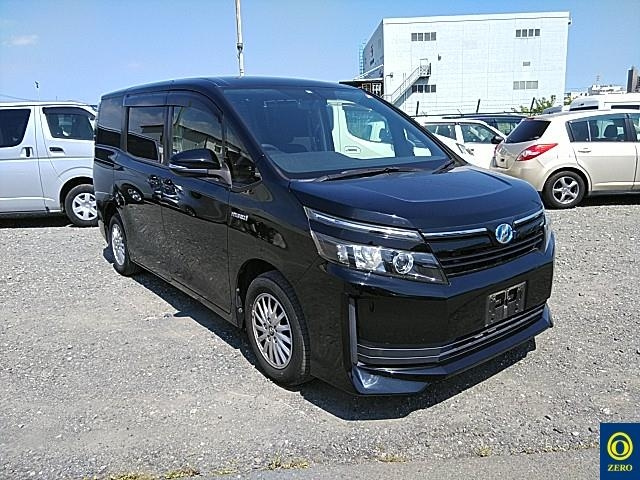 TOYOTA VOXY 2014