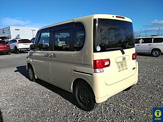 DAIHATSU TANTO 2010