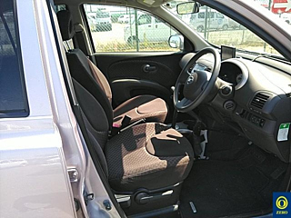 NISSAN MARCH 2010
