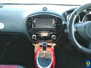 NISSAN JUKE 2012
